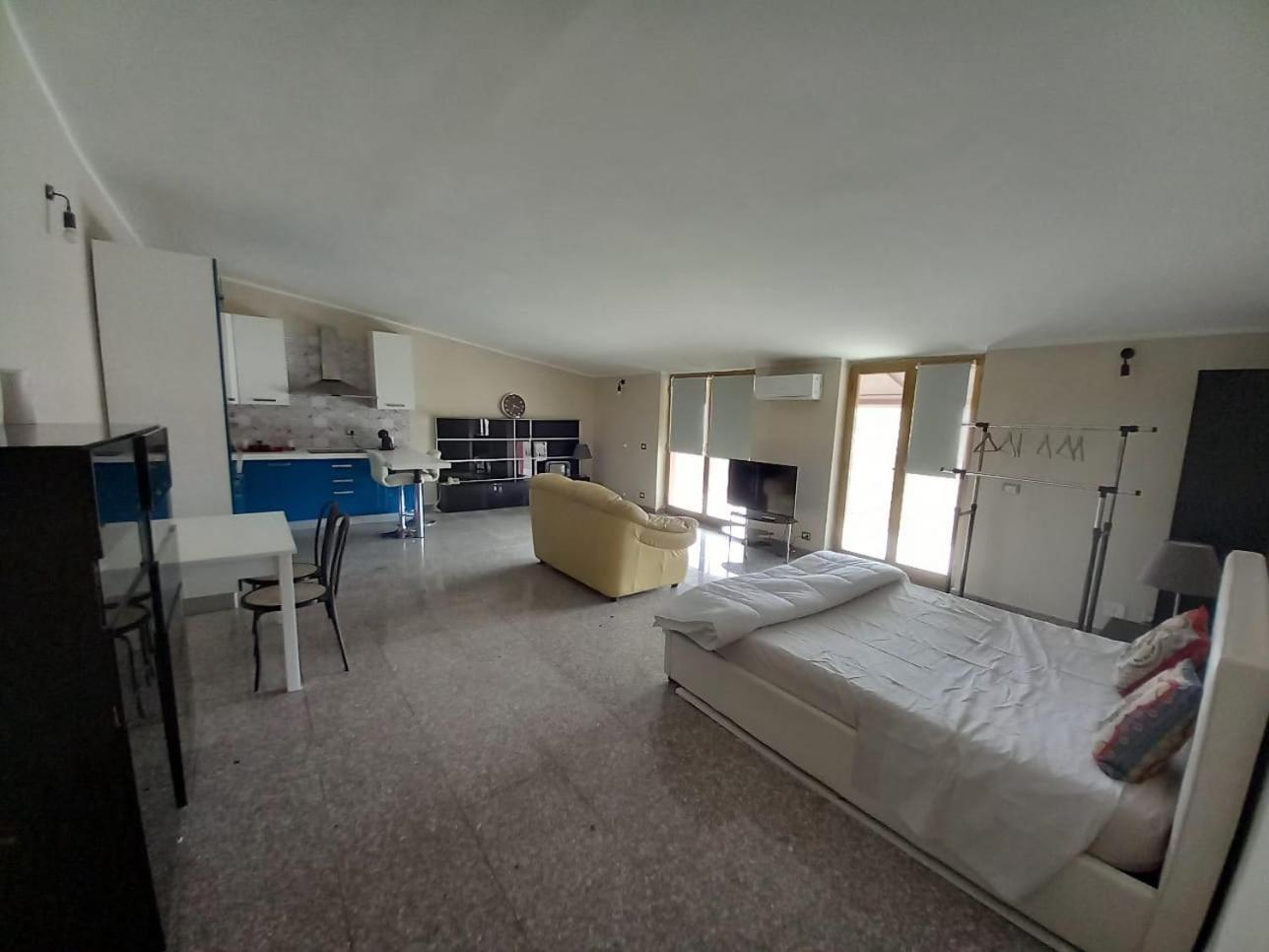 Bluesky Apartment - Third Floor 贾迪尼-纳克索斯 外观 照片